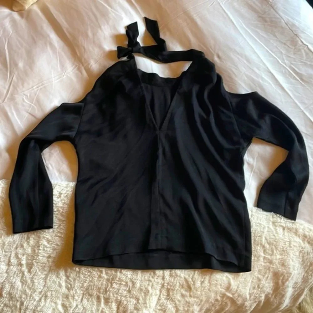 Aritzia Wilfred‎ Small Black Blouse w/ Shoulder Cut-Outs & Bow Tie Collar